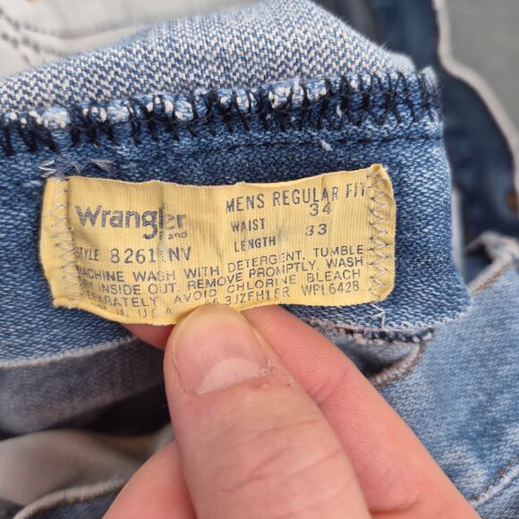 Vintage Wrangler 82611NV Boot Cut Western Cowboy Distressed Thrashed Denim 32x31 - Picture 8 of 13